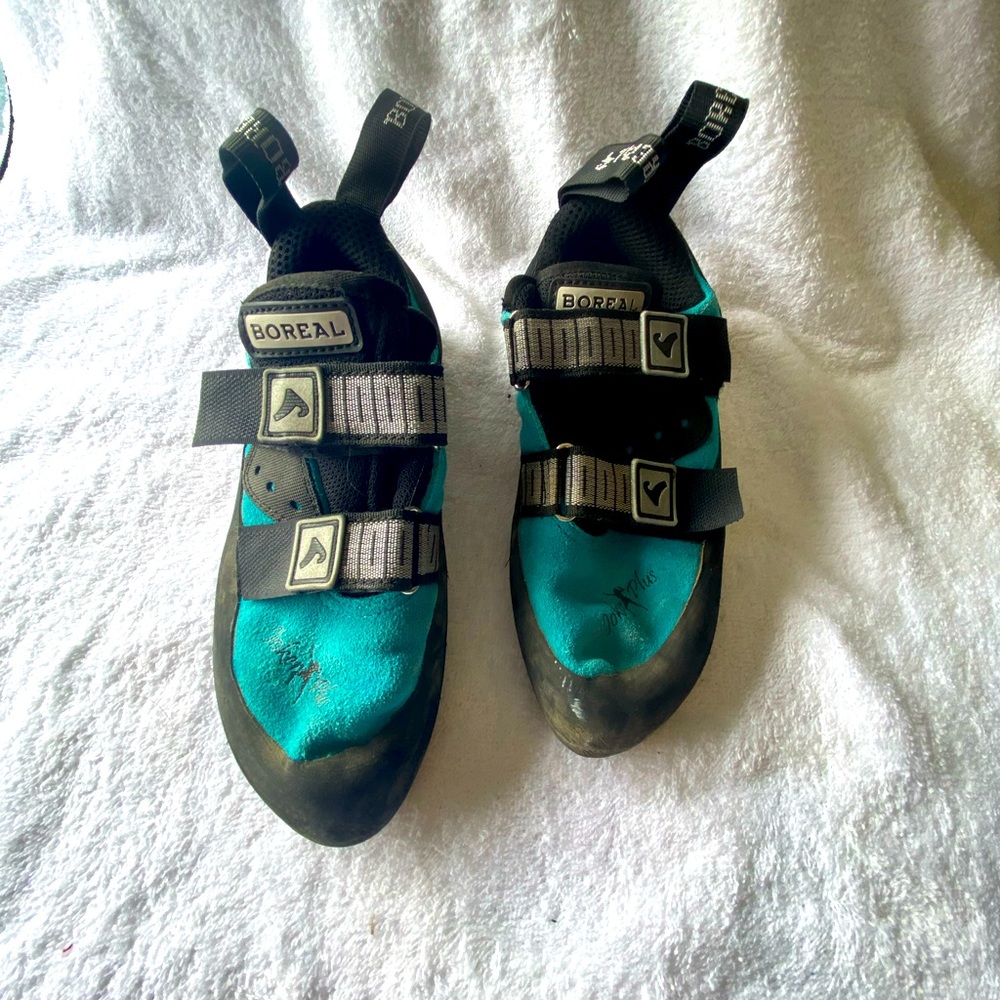 Kids 4.5 Boreal “Joker Plus” climbing shoe